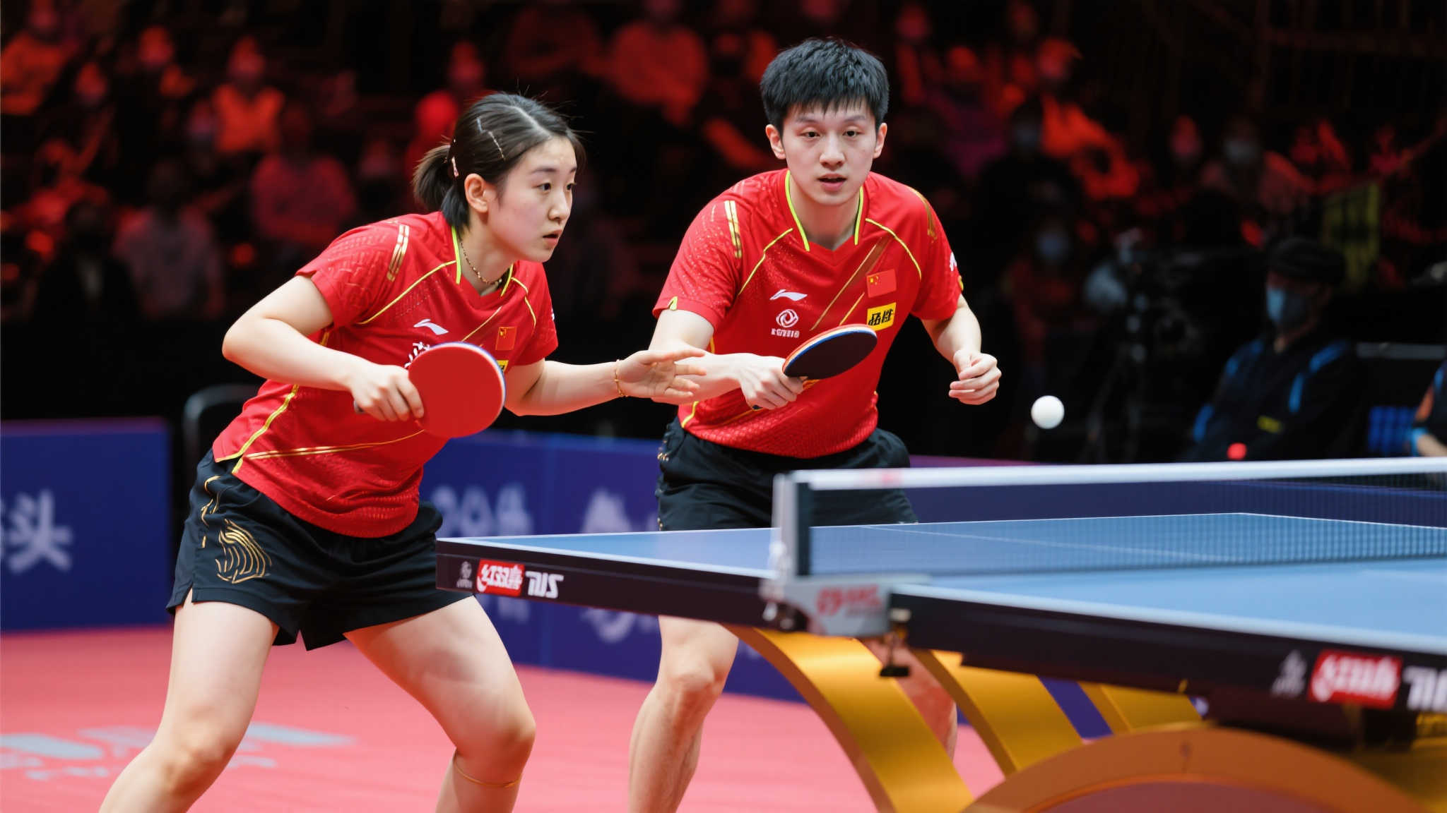 惊艳！莎头2分钟狂揽10分势不可挡